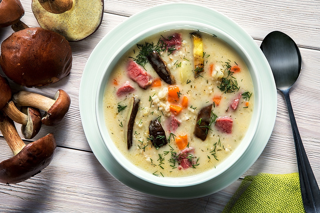 Krupnik polski z grzybami