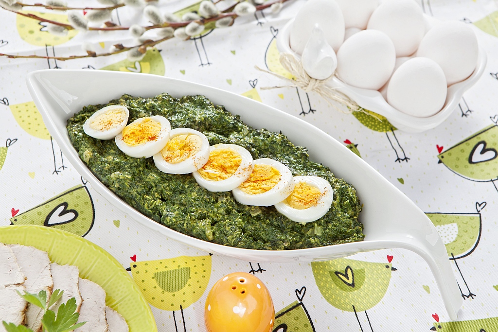 Śmietankowy szpinak z jajkiem