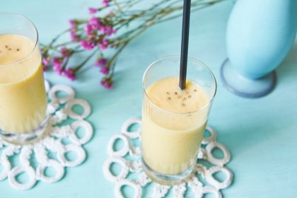 Tropikalny koktajl kokosowy