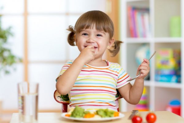 Jak zachęcić niejadka do jedzenia?